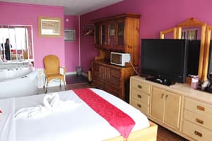 thumbnail: Interior detail