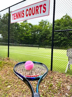 thumbnail: Tennis court