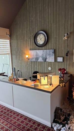 thumbnail: Interior