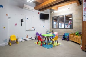 thumbnail: Breakfast area