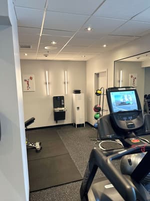 thumbnail: Gym