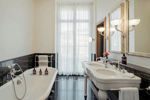 thumbnail: Bathroom