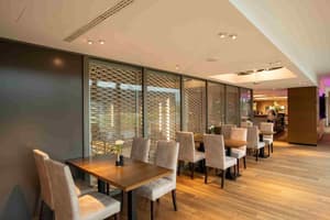 thumbnail: Restaurant