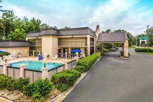thumbnail: Exterior