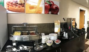 thumbnail: Breakfast area