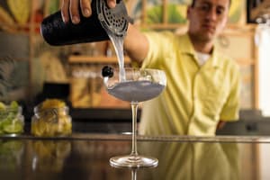 thumbnail: Bar (on property)