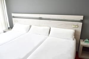 thumbnail: Interior detail