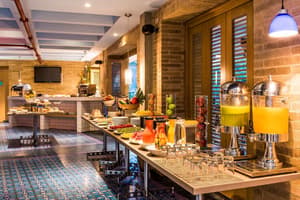 thumbnail: Restaurant