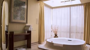 thumbnail: Deep soaking bathtub