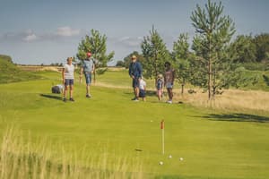 thumbnail: Mini-golf