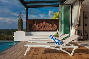 thumbnail: Breakfast area