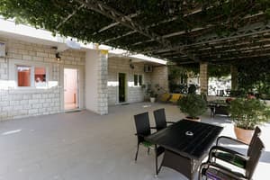 thumbnail: Terrace/patio