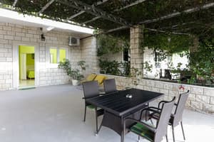 thumbnail: Terrace/patio