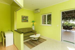 thumbnail: Living area