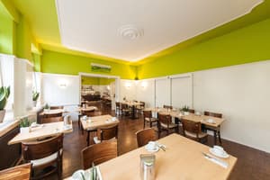 thumbnail: Breakfast area