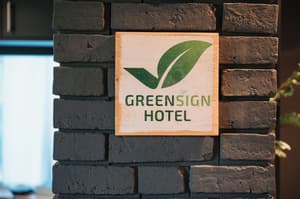 thumbnail: Reception