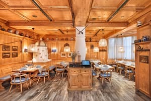 thumbnail: Restaurant