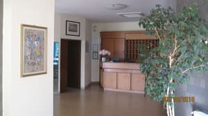 thumbnail: Interior entrance