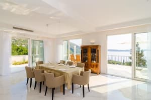 thumbnail: Dining room