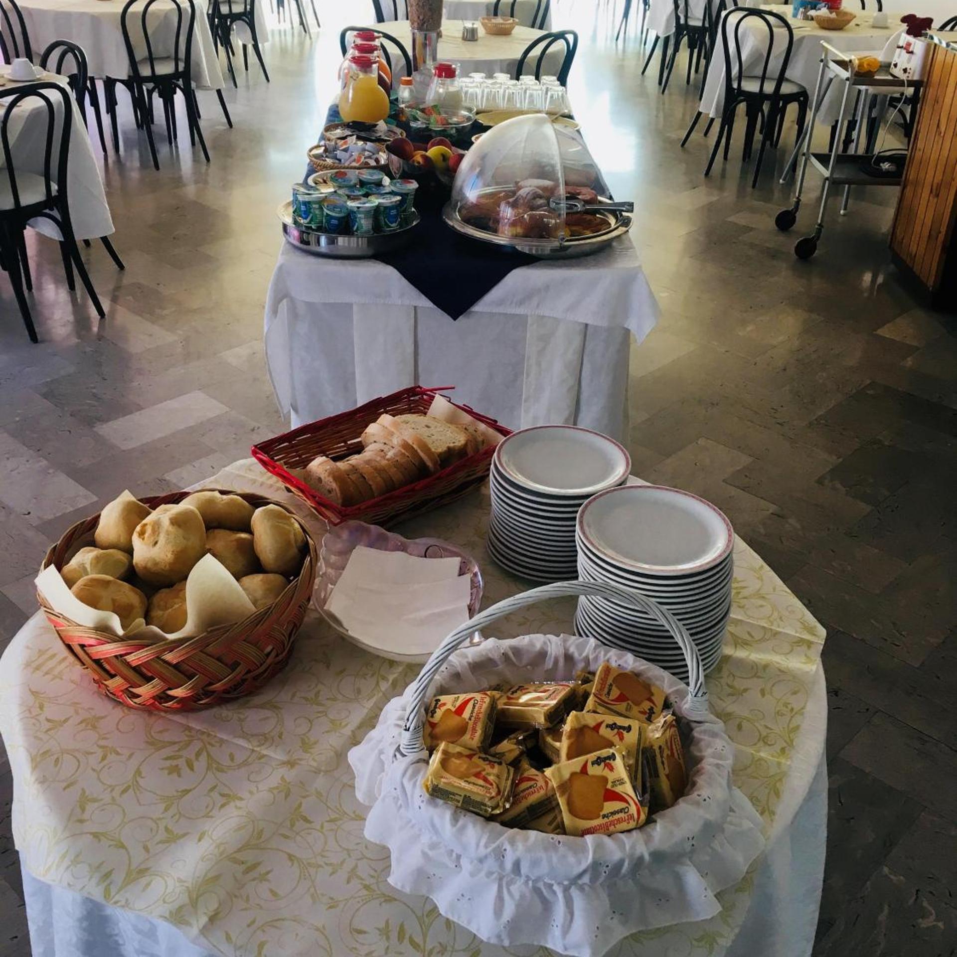 Restaurant-cafeteria