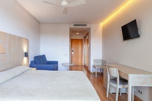 thumbnail: Room