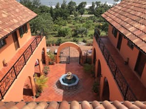 thumbnail: Exterior
