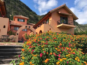 thumbnail: Front of property