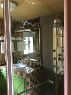 thumbnail: Bathroom