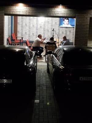 thumbnail: Couples dining