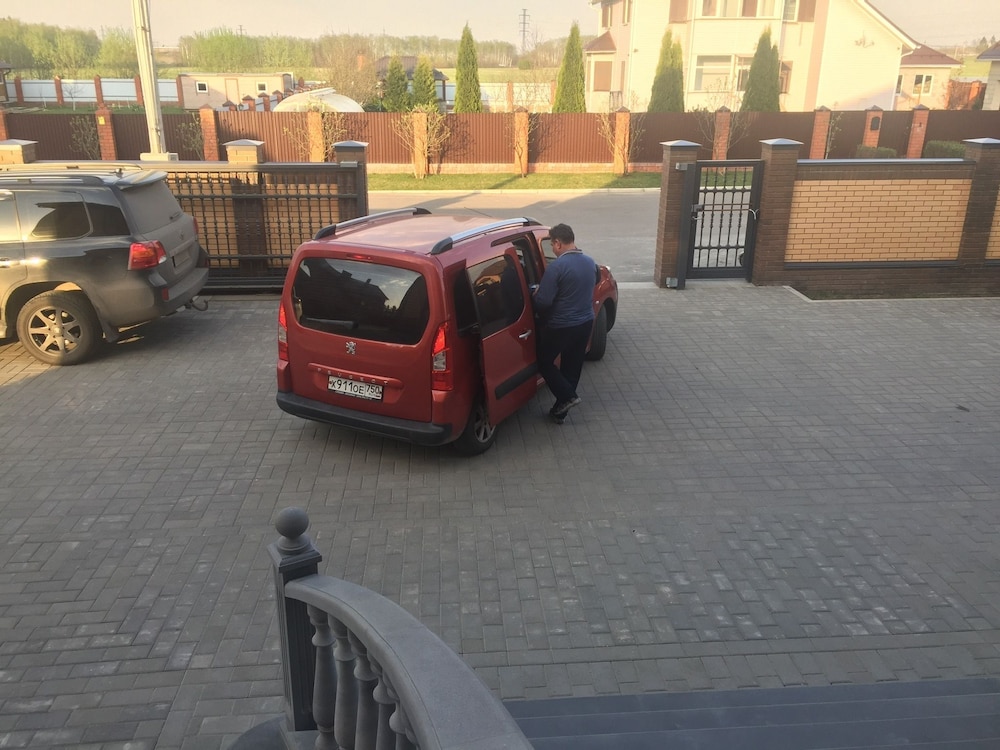 Airport shuttle