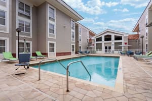 thumbnail: Pool