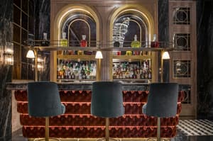 thumbnail: Bar (on property)