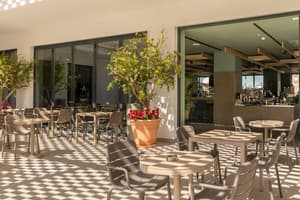 thumbnail: Restaurant