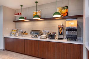 thumbnail: Breakfast area