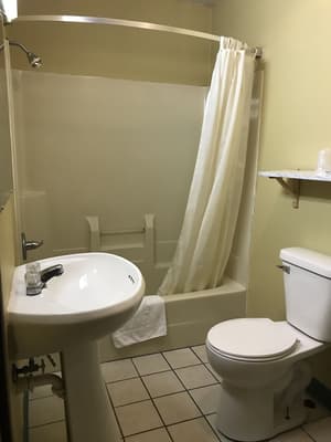 thumbnail: Bathroom