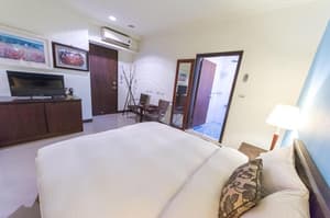 thumbnail: Room