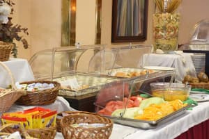 thumbnail: Breakfast area