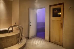 thumbnail: Steam room