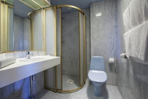 thumbnail: Bathroom