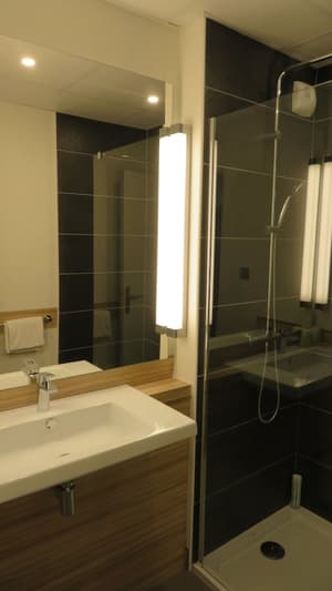 thumbnail: Bathroom