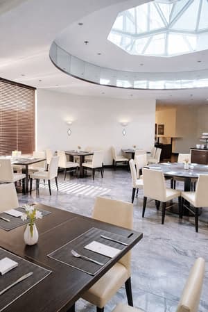thumbnail: Restaurant