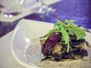 thumbnail: Restaurant