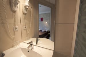 thumbnail: Bathroom