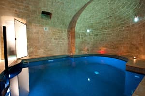thumbnail: Pool