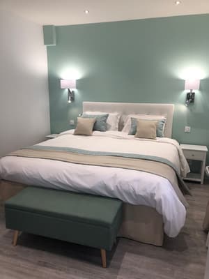 thumbnail: Room
