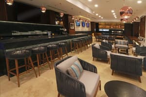 thumbnail: Bar (on property)