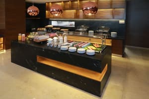 thumbnail: Restaurant