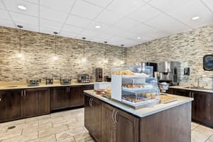 thumbnail: Breakfast area