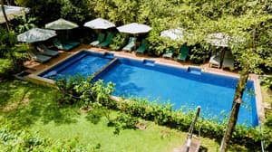 thumbnail: Outdoor pool