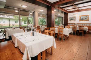 thumbnail: Dining